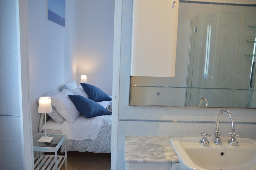 B&B In Villa Чивитанова-Марке Экстерьер фото